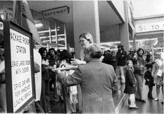 (3211) D'ArrigoBoycott, Safeway, 1973 (3211) D'ArrigoBoycott, Safeway, 1973
